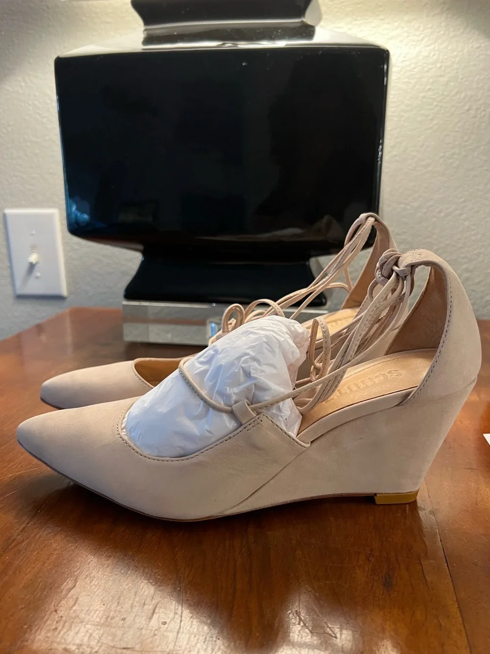 Schutz Nude Nubuck Leather Lace Up Wedge Heels Size 8 NIB